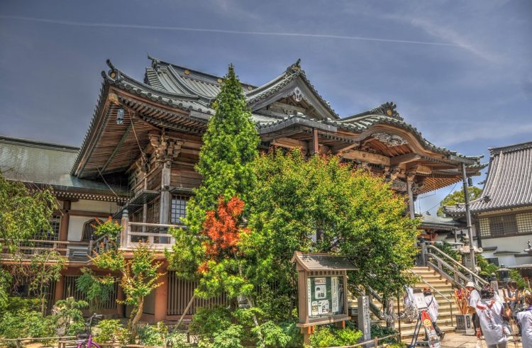 DSC_9287_89_90_92_tonemapped